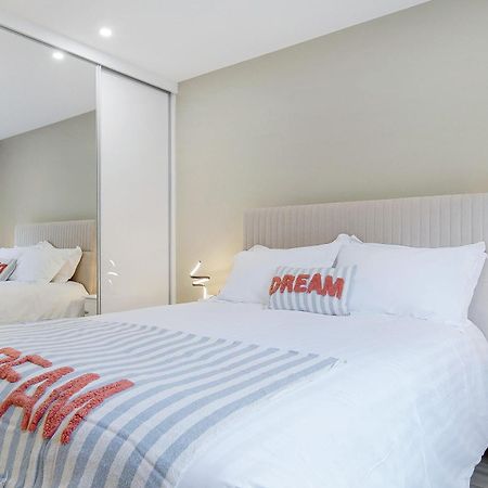 Seaview Lodge Apartment 'Sleeping 4 Guests' Rockstown Exterior photo