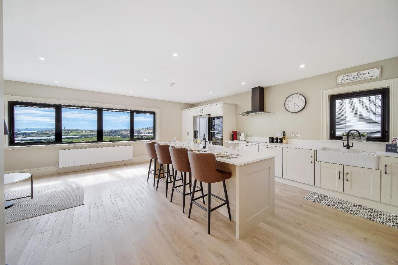 Seaview Lodge Apartment 'Sleeping 4 Guests' Rockstown Exterior photo