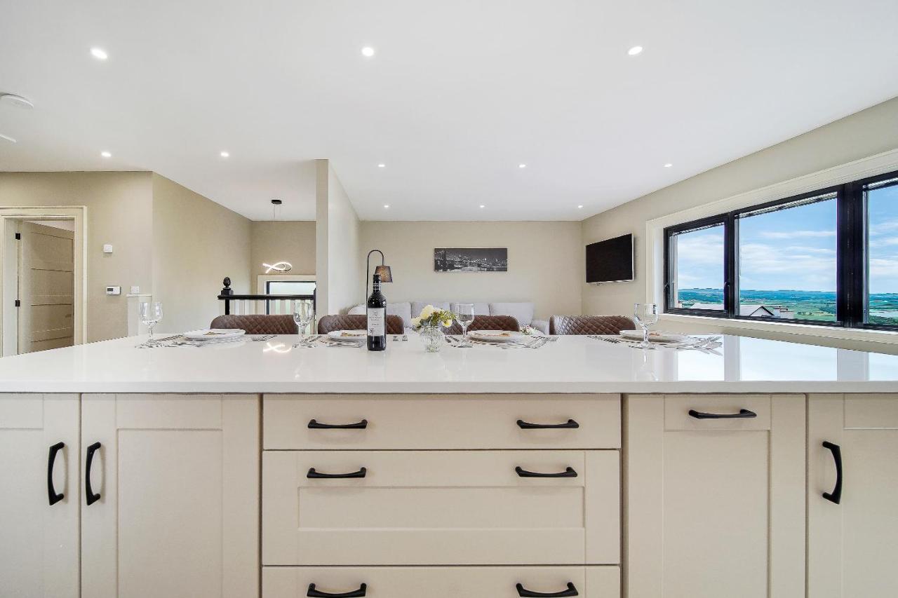 Seaview Lodge Apartment 'Sleeping 4 Guests' Rockstown Exterior photo