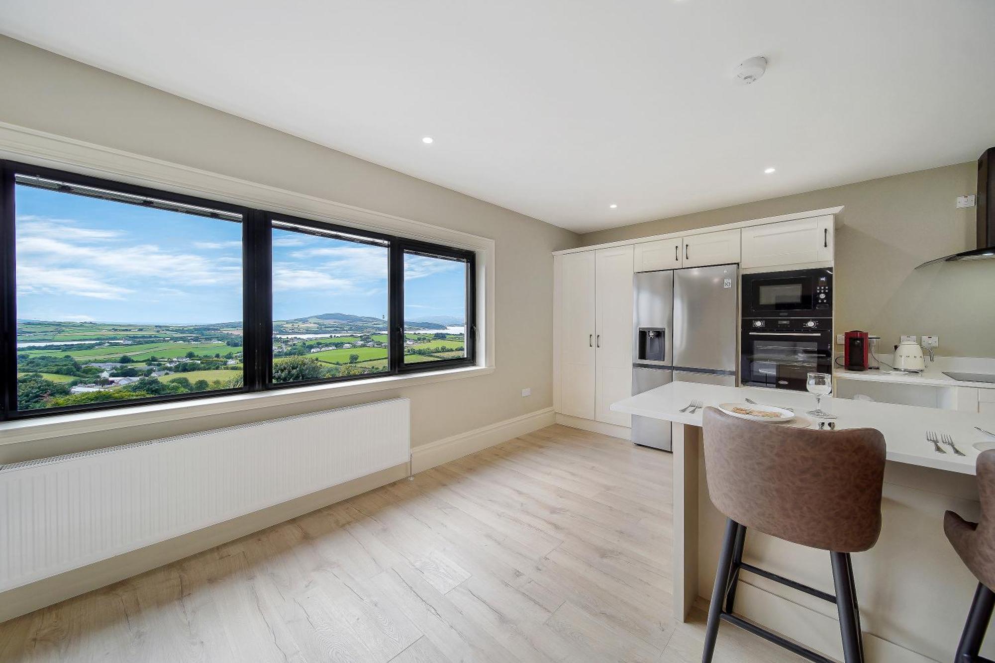 Seaview Lodge Apartment 'Sleeping 4 Guests' Rockstown Exterior photo